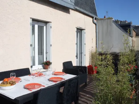 Duplex Atypique avec Terrasse à 400m de la Plage et du Centre - Photo 3