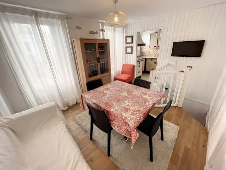 Duplex Atypique avec Terrasse à 400m de la Plage et du Centre - Photo 4