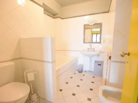 Spacieux appartement à Évian, proche centre et lac, pour 5 personnes, animaux acceptés - Photo 9