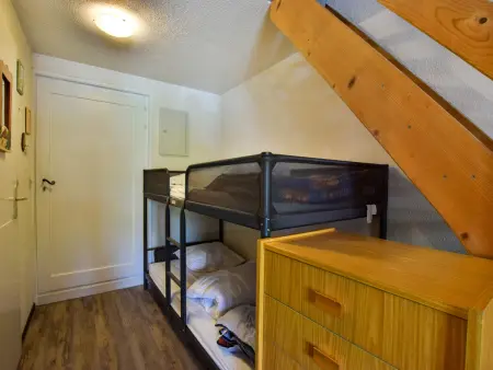 Charmant Duplex avec Balcon et Parking à Bernex, Proche Remontées Mécaniques - Photo 4