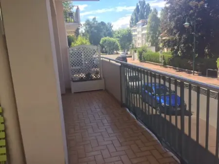 Appartement spacieux à Évian avec terrasse jardin et parking - Photo 6