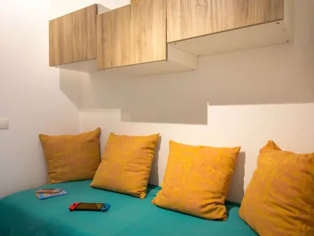 Studio Climatisé Proche Plage et Commerces avec Balcon, Parking, et WiFi à Saint-Raphaël - Photo 3