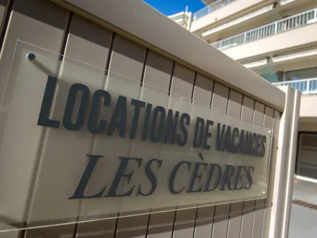 Studio Climatisé Proche Plage et Commerces avec Balcon, Parking, et WiFi à Saint-Raphaël - Photo 6