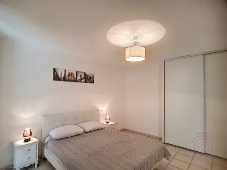 Appartement F2 avec terrasse, clim, parking privé, proche centre-ville et thermes, animaux acceptés - Photo 6