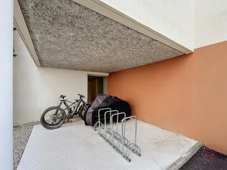 Appartement F2 avec terrasse, clim, parking privé, proche centre-ville et thermes, animaux acceptés - Photo 15