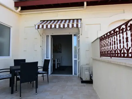 T2 bis rénové à Arcachon centre avec 2 terrasses, clim, parking, proche plage et gare. - Photo 13