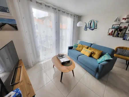 Appartement Moderne au Centre-Ville, 150m Plage, WiFi, Confort Idéal pour Familles - Photo 2