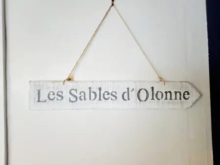 Appartement Moderne au Centre-Ville, 150m Plage, WiFi, Confort Idéal pour Familles - Photo 3