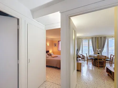 Appartement F2 avec Wifi, ascenseur près des Thermes - Photo 15
