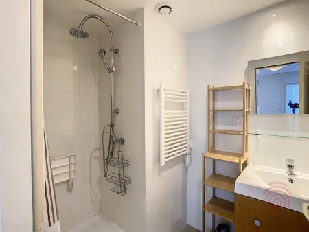 Appartement F2 tout équipé avec balcons, ascenseur et Wi-Fi, proche des thermes de Lamalou - Photo 9