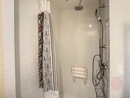 Appartement F2 tout équipé avec balcons, ascenseur et Wi-Fi, proche des thermes de Lamalou - Photo 10