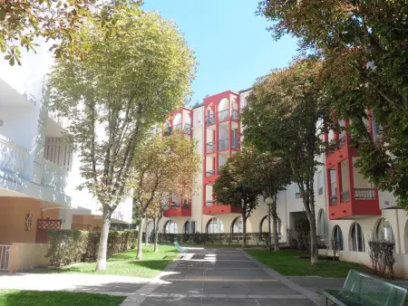 Appartement F2 tout équipé avec balcons, ascenseur et Wi-Fi, proche des thermes de Lamalou - Photo 14