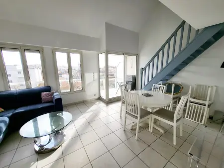 Appartement T3 avec Mezzanine, Balcon et Garage au Centre des Sables-d'Olonne - Photo 9