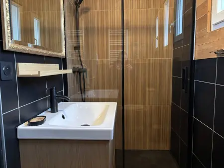 Charmant appartement fonctionnel près du centre bourg, balcon et parking gratuit - Photo 7