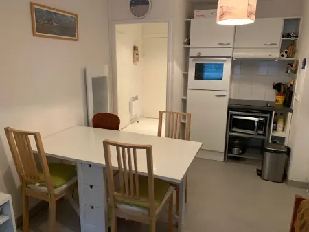 Appartement cosy proche plage avec balcon et parking - Photo 2