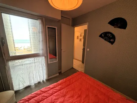 Appartement T2 avec balcon et vue mer, 1er étage, ascenseur, TV, cuisine équipée - Photo 6
