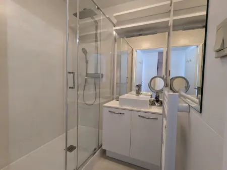 Arcachon Centre: Beau T2 53m² avec Terrasse, Parking, Ascenseur, Proche Plage et Commerces - Photo 10