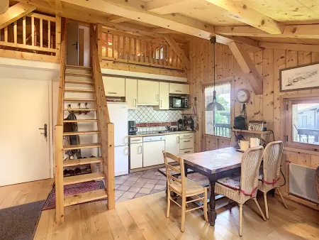 Appartement cosy avec mezzanine, au pied des pistes à Combloux, parking inclus - Photo 7
