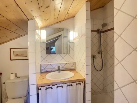 Appartement cosy avec mezzanine, au pied des pistes à Combloux, parking inclus - Photo 8