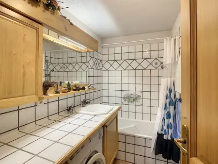 Charmant 2 pièces cabine avec jardin, près de Combloux - Photo 6