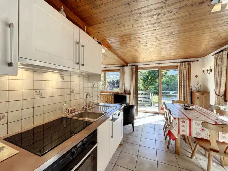 Bel Apt au Centre de Combloux avec Jardin, Balcon, Wifi et Parking à 300m des Commerces - Photo 4