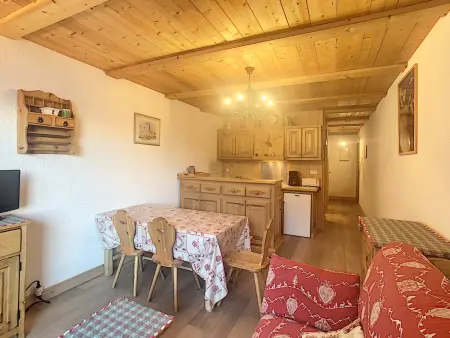 Studio cosy avec cabine, pied des pistes à Combloux, balcon, casier à skis, équipements modernes - Photo 7