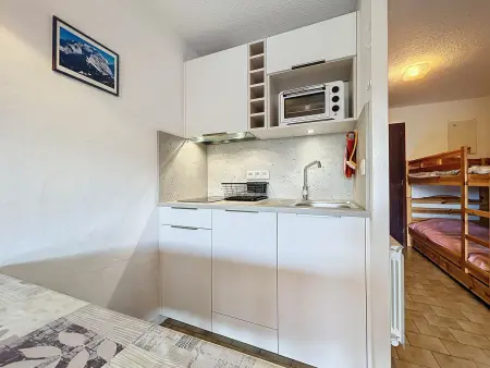 Studio cosy pour 4 pers., proche pistes Combloux, balcon ouest, ski, tennis ! - Photo 8