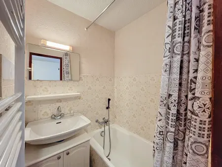 Studio cosy pour 4 pers., proche pistes Combloux, balcon ouest, ski, tennis ! - Photo 9