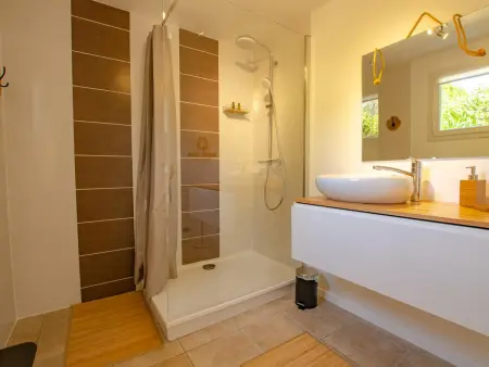 Studio de charme avec cour, jardin et tennis - Proche Troyes et Nogent-sur-Seine - Photo 8