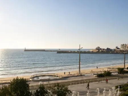 Studio face mer avec garage et proche centre ville, plage, commerces - Photo 10