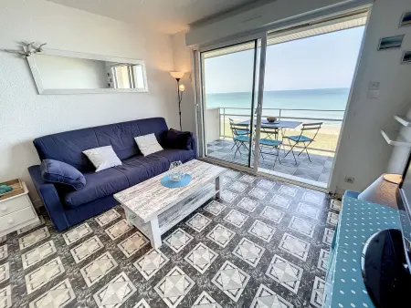 Appartement en front de mer avec balcon et parking privatif - Photo 3