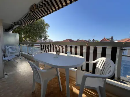 Appartement central à Arcachon, proche plages et commerces, avec terrasse et parking privé - Photo 1