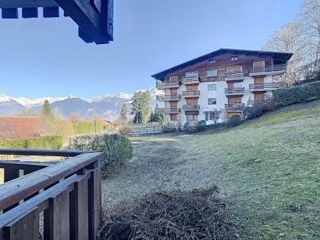 Charmant 2 pièces + coin cabine, proche centre Combloux, RDJ, terrasse, parking et casier à skis - Photo 9