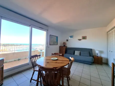 Studio cabine avec terrasse ensoleillée à Port-Vendres - Photo 3