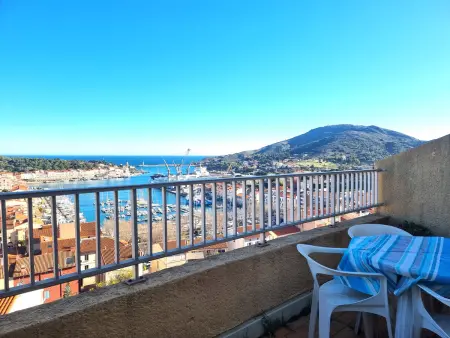 Studio cabine avec terrasse ensoleillée à Port-Vendres - Photo 13