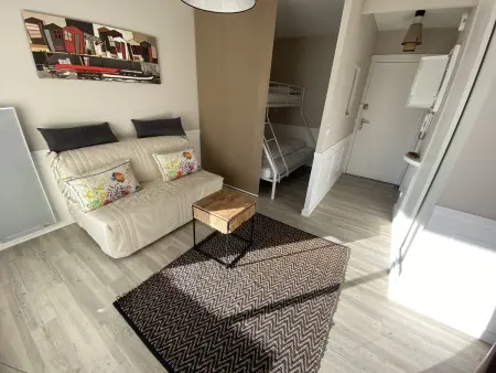 Studio refait à neuf, front de mer, avec parking, pour 3 personnes - Photo 4