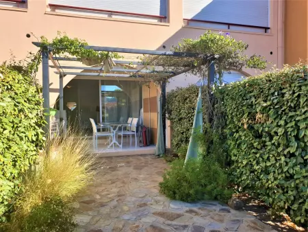 Appartement T2 avec parking et jardin à 300 m de la plage - Photo 3