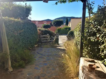 Appartement T2 avec parking et jardin à 300 m de la plage - Photo 4