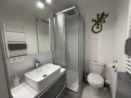 Appartement T2 avec parking et jardin à 300 m de la plage - Photo 16