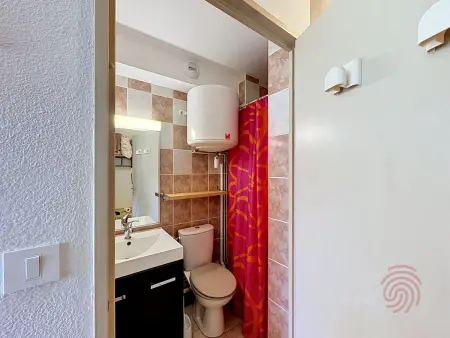 Charmant T1 au cœur de Lamalou, à 650m des Thermes, avec Wifi et animaux acceptés - Photo 11