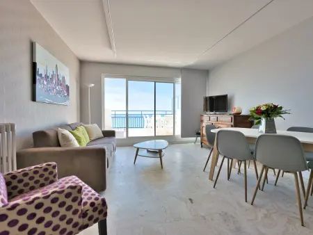 Superbe T3 face mer avec terrasse, garage et Wifi aux Sables-d'Olonne - Photo 3