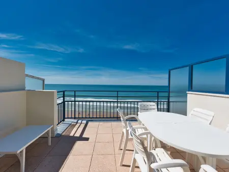 Superbe T3 face mer avec terrasse, garage et Wifi aux Sables-d'Olonne - Photo 9