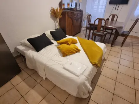 Appartement T2 charme et balcon, centre de Collioure - Photo 9