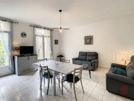 Charmant F3 avec Wi-Fi, animaux acceptés, proche thermes - Lamalou-les-Bains - Photo 2