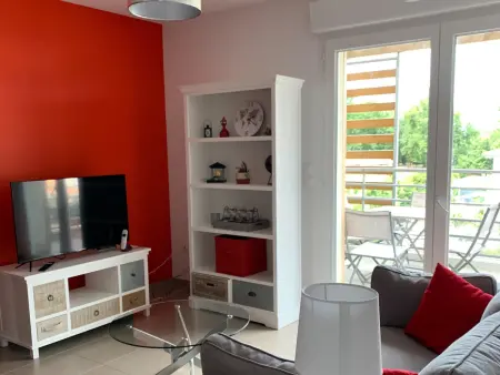 Appartement Moderne Centre-Ville Biscarrosse - Plage à Proximité - 4 Pers - WiFi et Parking Inclus - Photo 2
