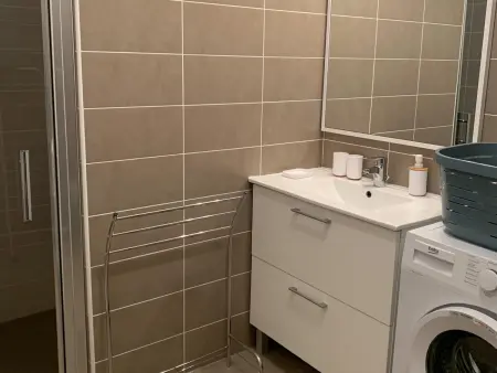 Appartement Moderne Centre-Ville Biscarrosse - Plage à Proximité - 4 Pers - WiFi et Parking Inclus - Photo 8