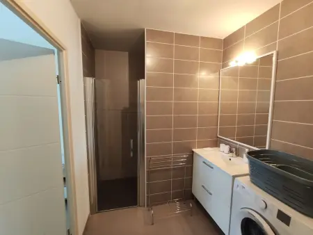 Appartement Moderne Centre-Ville Biscarrosse - Plage à Proximité - 4 Pers - WiFi et Parking Inclus - Photo 9