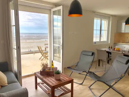 Fort-Mahon-Plage : Appartement rénové en front de mer, 2 chambres, terrasse - Photo 6