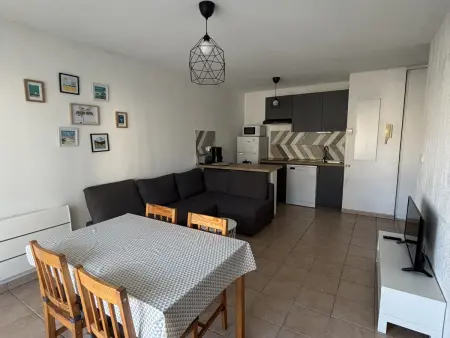Appartement T2 avec piscine à Biscarrosse Bourg, proche plages du lac et océan, 4 pers, centre-ville - Photo 2
