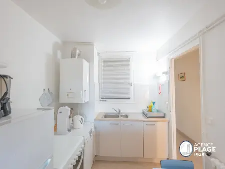 Appartement spacieux face mer avec balcon, proche du centre et commerces - Photo 6